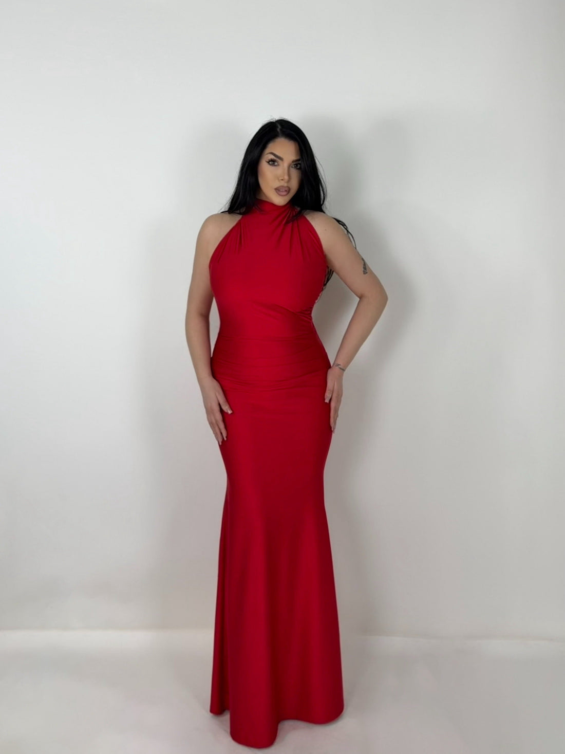Abito a sirena con scollo dietro “Diana”