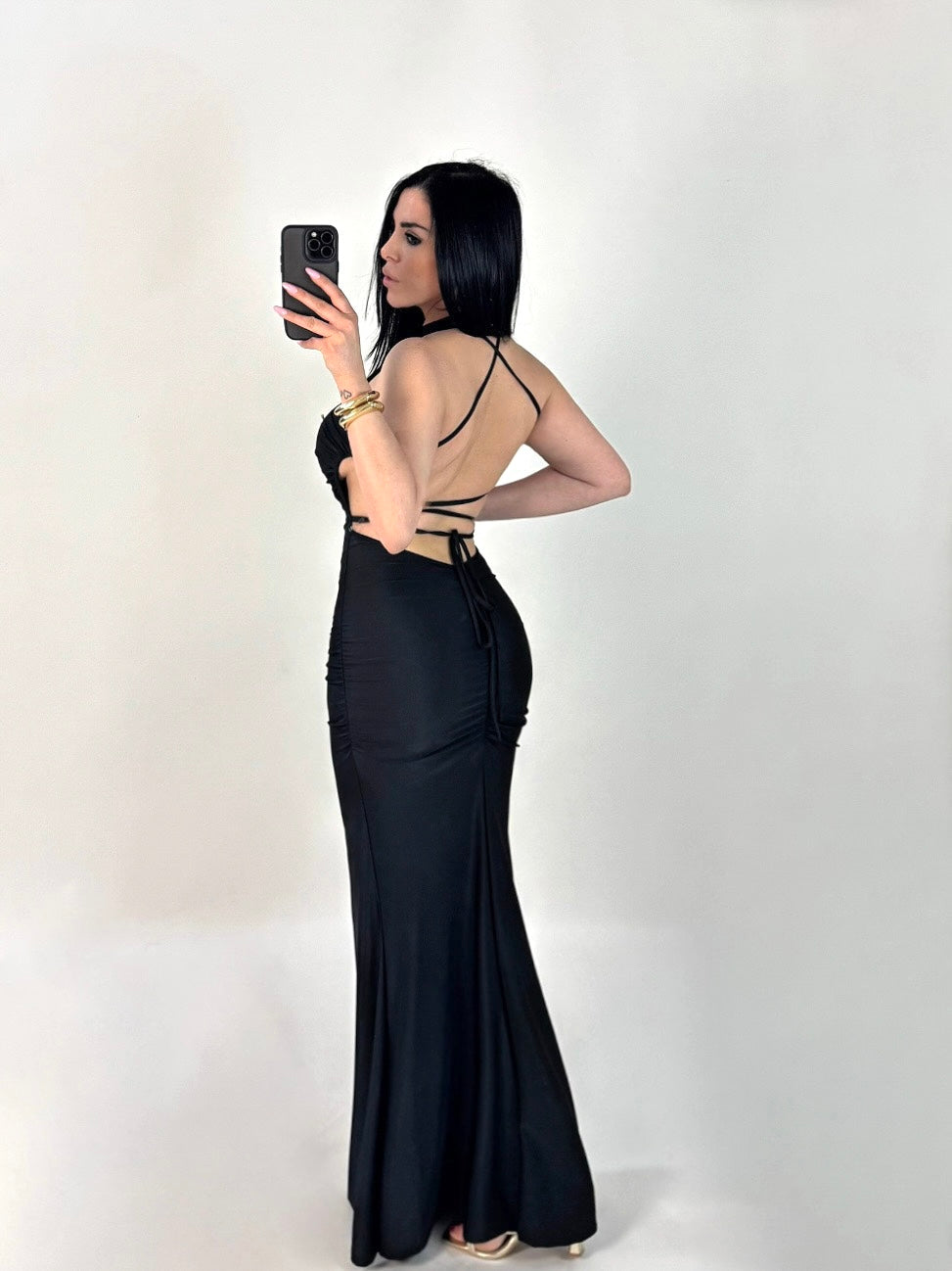 Abito lungo a sirena con scollo dietro “The Best”