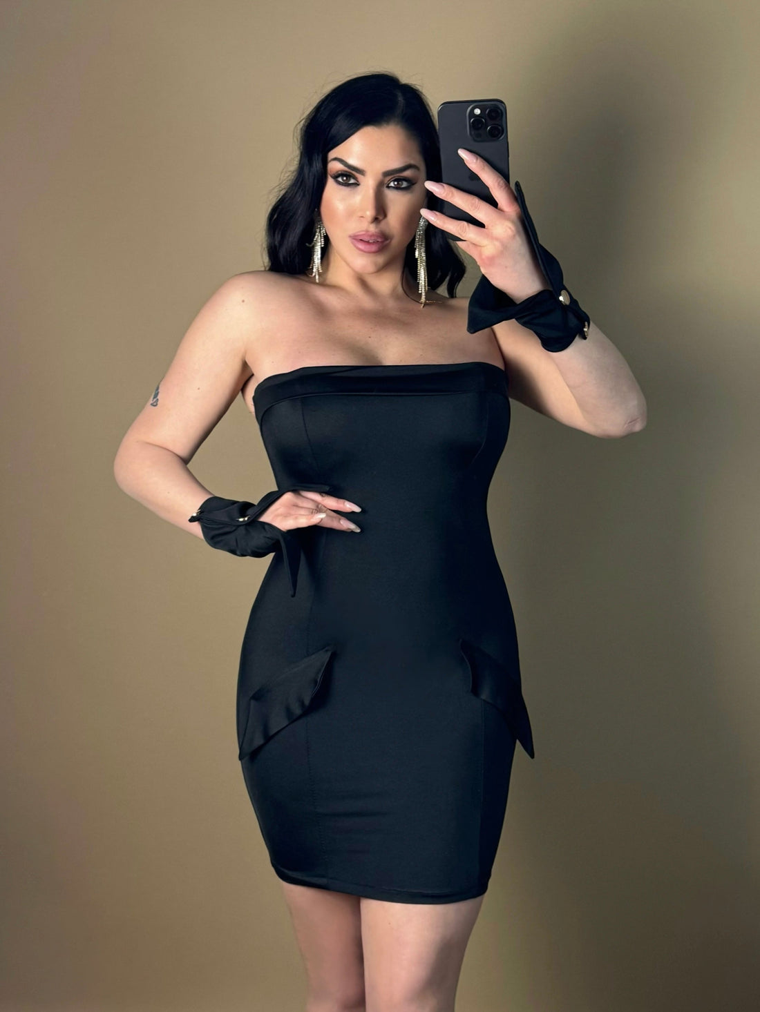 Abito a tubino con polsini “Mara”